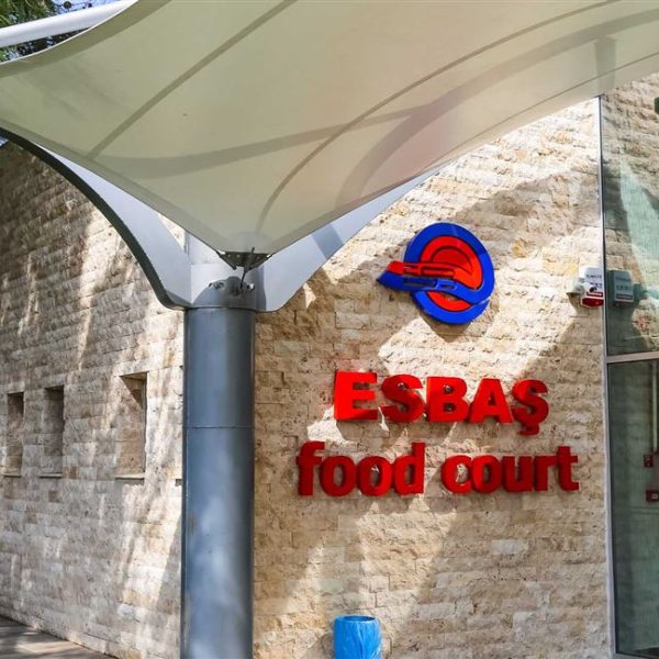 esbas-restaurant-2